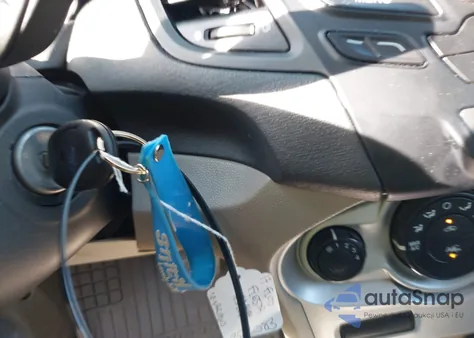 2014 Ford Fiesta Se из США, поврежденный, VIN 3FADP4EJ2EM120513